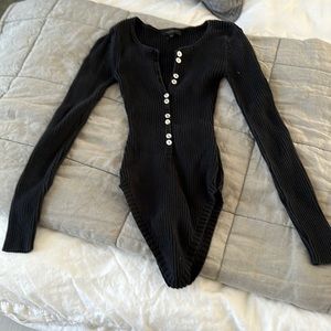 Black long sleeves body suit